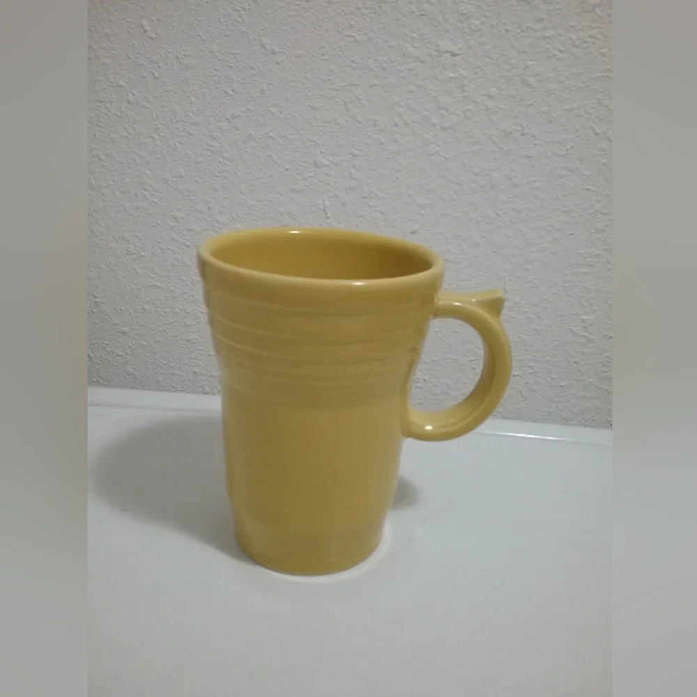 Fiesta light yellow mug - Picture 4 of 6